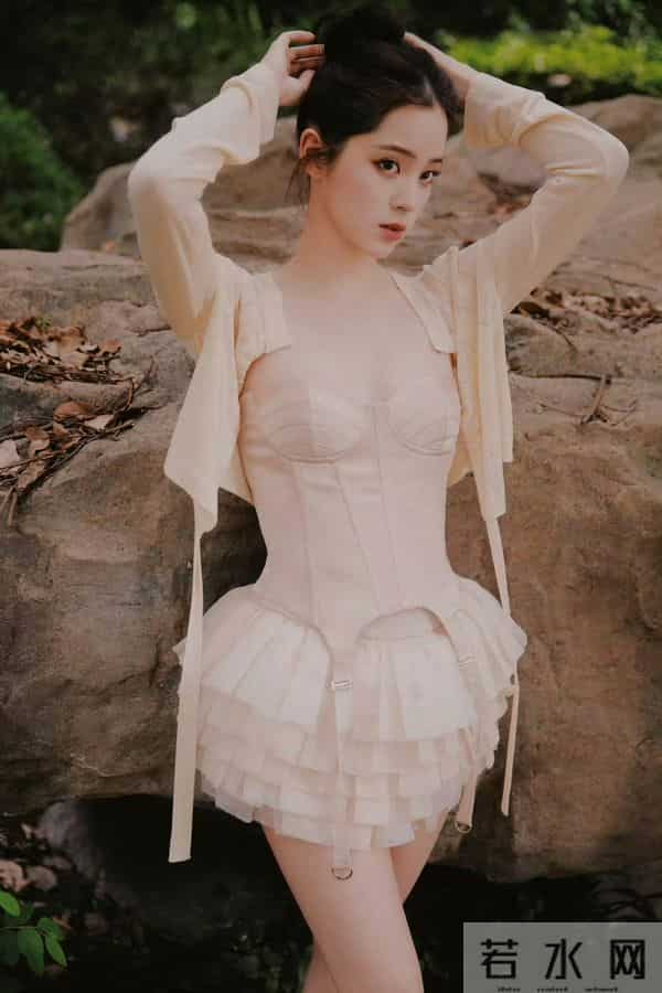 欧阳娜娜这身材也可以了吧