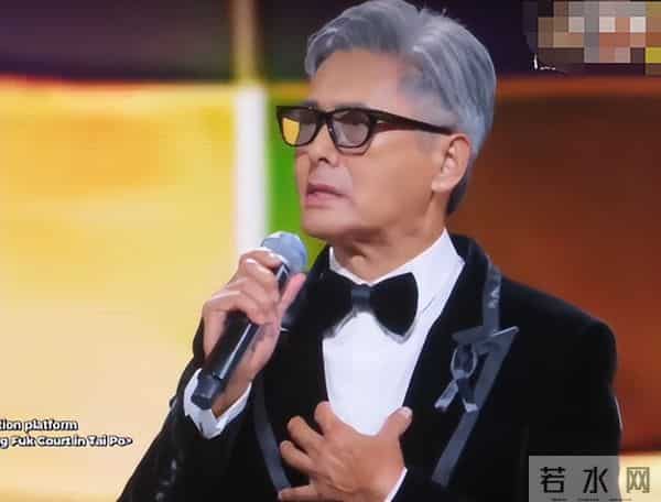 “捐款风波”10天后，王晶又爆周润发真实人品，原来我们都被骗了