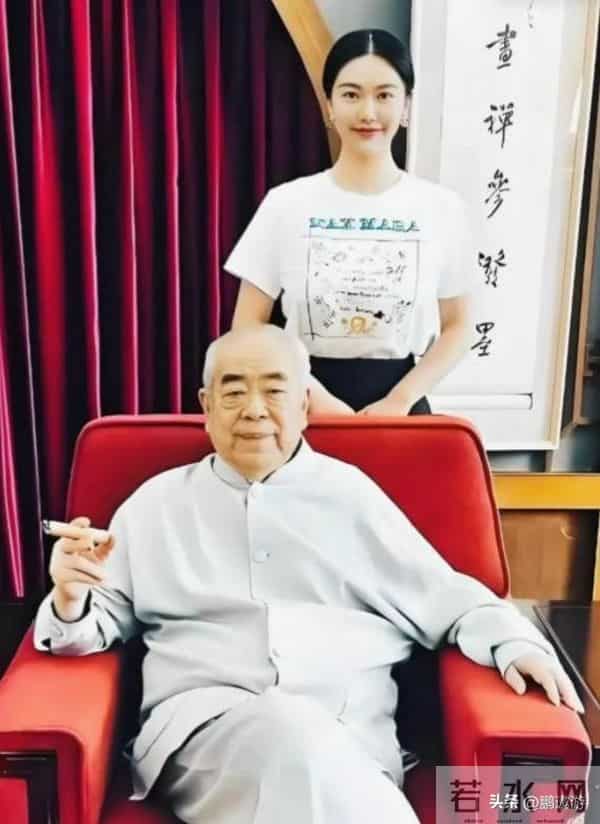 摊牌了？范曾越扒越有，与女儿断绝关系只是冰山一角，果然不简单