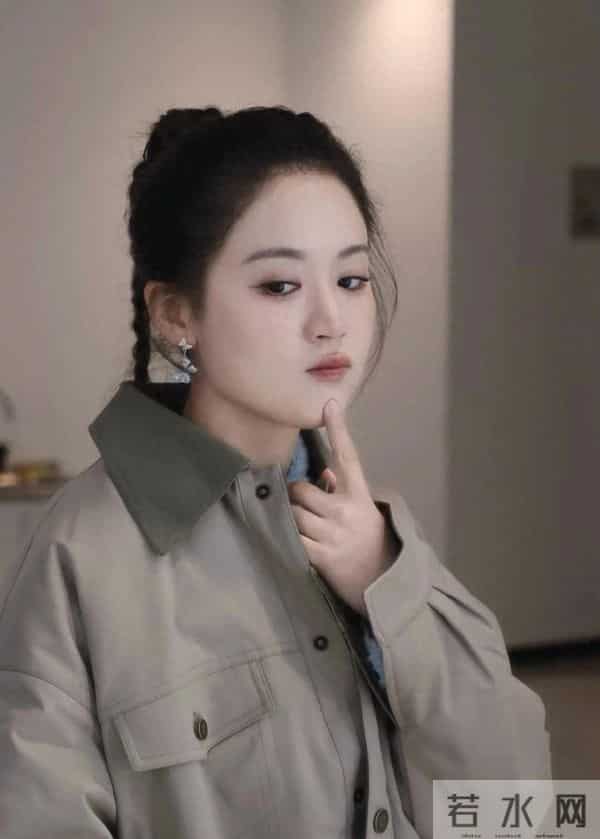 短剧顶配阵容又来了，有翟一莹就算了，梁思伟也在，网友：太强了