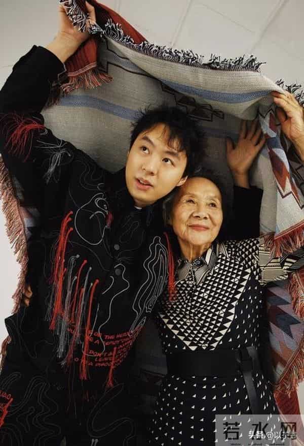 87岁吴彦姝没想到，丈夫和父母去世后，名校博士的外孙成她的依靠