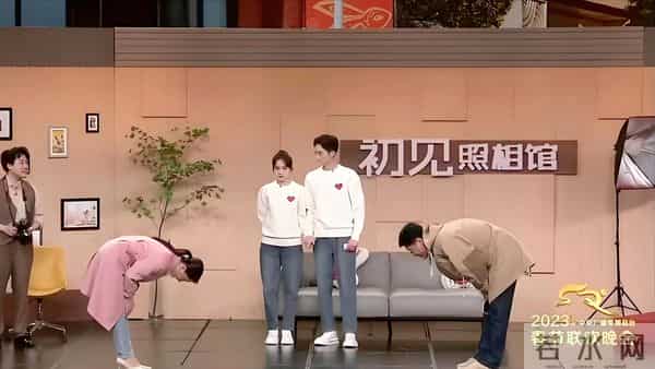 马年春晚官宣，粉丝抢占评论区，3组艺人呼声高，小品建议播旧的