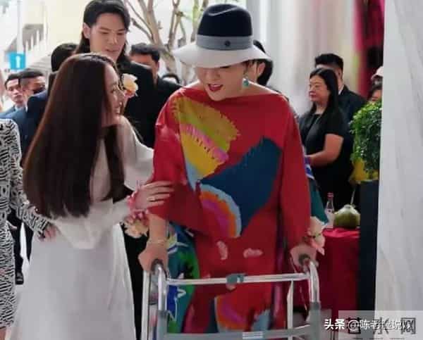 钱再多有什么用!郭碧婷回应父亲患病,句句透露无奈只字不提向太