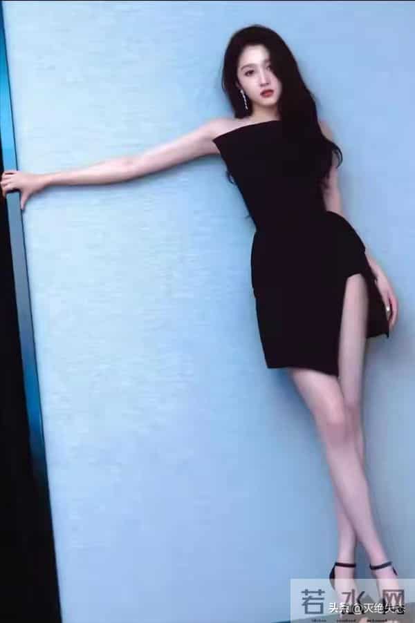 鹿晗也没想到,关晓彤仅凭这个一举动,就实现了口碑暴跌!