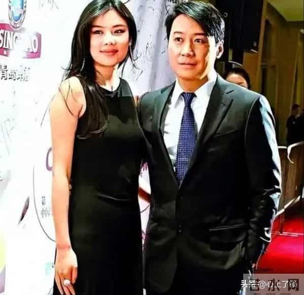 她抛下7亿的黎明，下嫁破产老头，44岁生活凄惨的她后悔了吗？