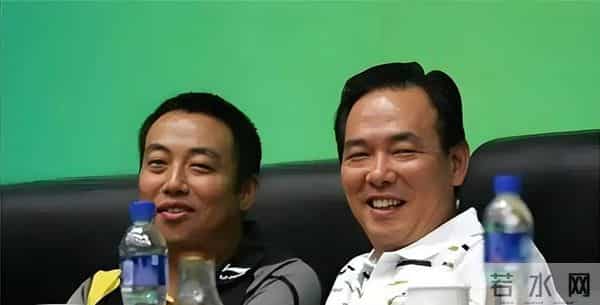 64岁蔡振华老婆，原来是她，如今演员儿子成两人的骄傲