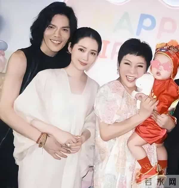 郭碧婷自曝豪门婚姻:向太给很多钱,早和老公分居,生孩子没人逼