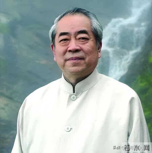 范曾露面回应，37岁徐萌近期产下独子，与54岁女儿断绝关系