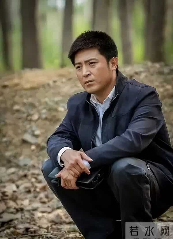 明着吃软饭?多次上春晚竟然全是老婆的功劳,结婚多年被拿捏死