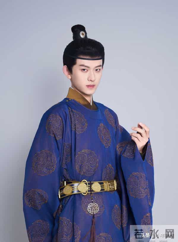新晋古装第一男神!霸气碾压陈添祥!高贵胜过何健麒!他是谁?