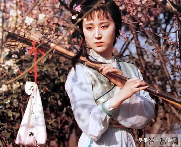 万万没想到，关晓彤因一句话让自己“颜面尽失”，鹿晗这次躺赢了