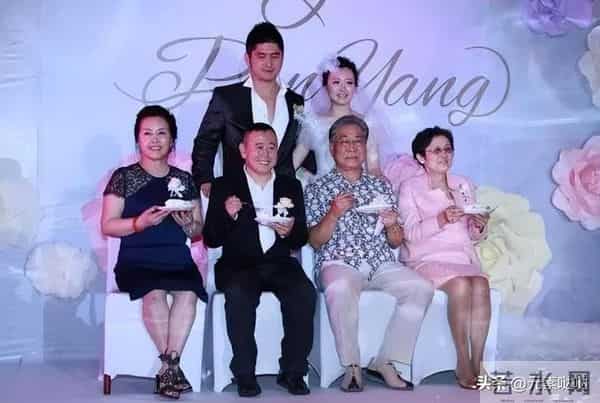 钱多有什么用?嫁富豪13年,如今独守娘家,曝潘阳婚姻隐情太意外