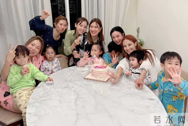 34岁前香港TVB女星的小儿子近照曝光,颜值遗传到父母的好基因