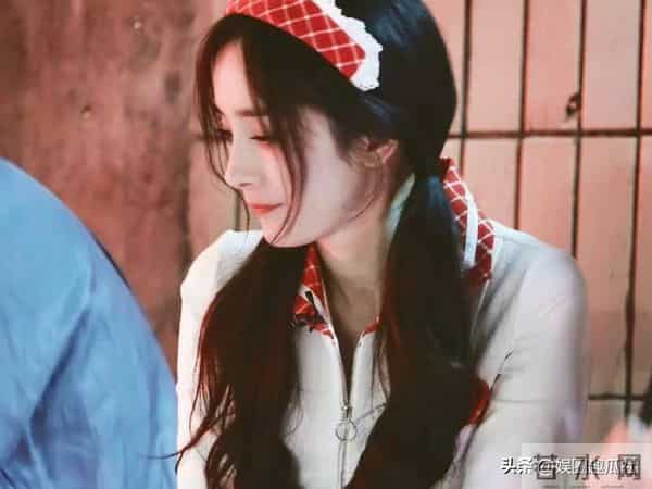 28岁王一博坠海，陈道明一语成谶：人生最大的风险是...