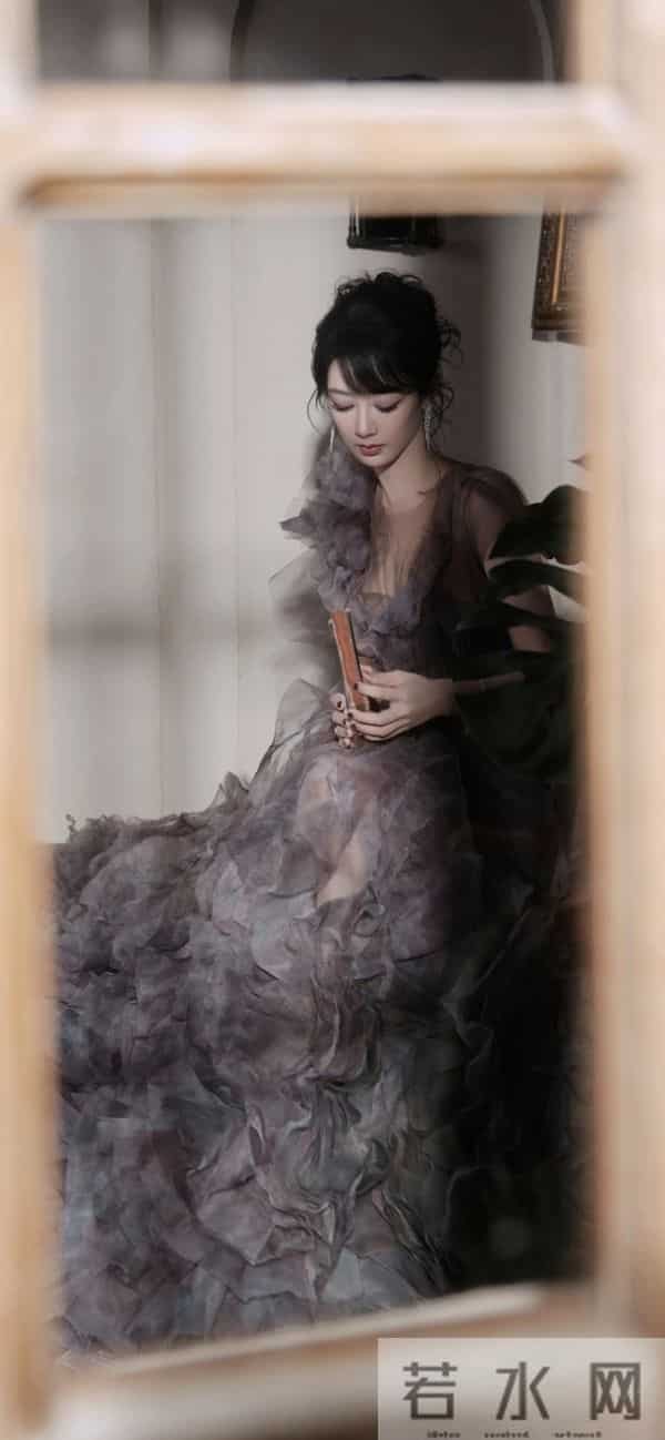 杨紫,薄纱写真,简直美得有点过分了