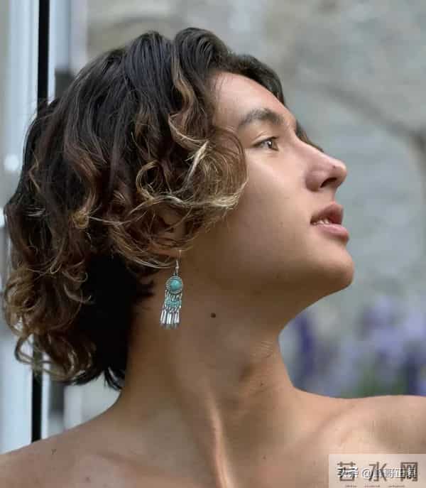 离婚1年，老锣和新欢恩爱 只有二儿子心疼龚琳娜，看来杨幂没说错