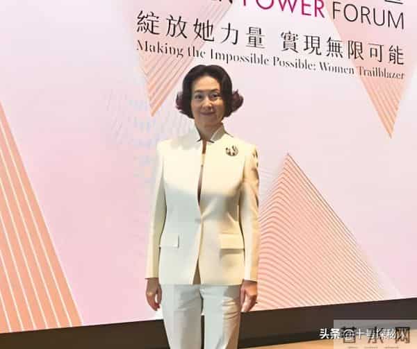 临终将“私生子”托付给何超琼,赌王下的这盘大棋,五年后才看懂