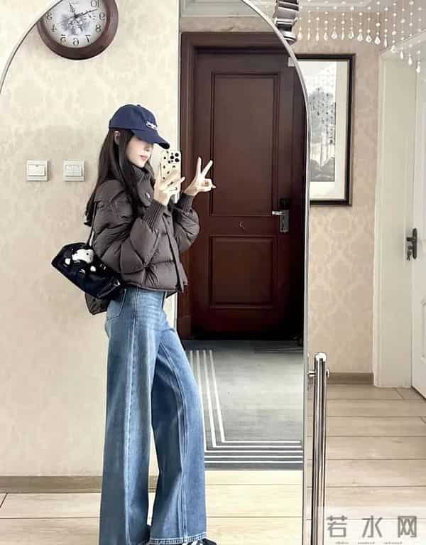 今年爆火的“棕色羽绒服”，太美太好看了！