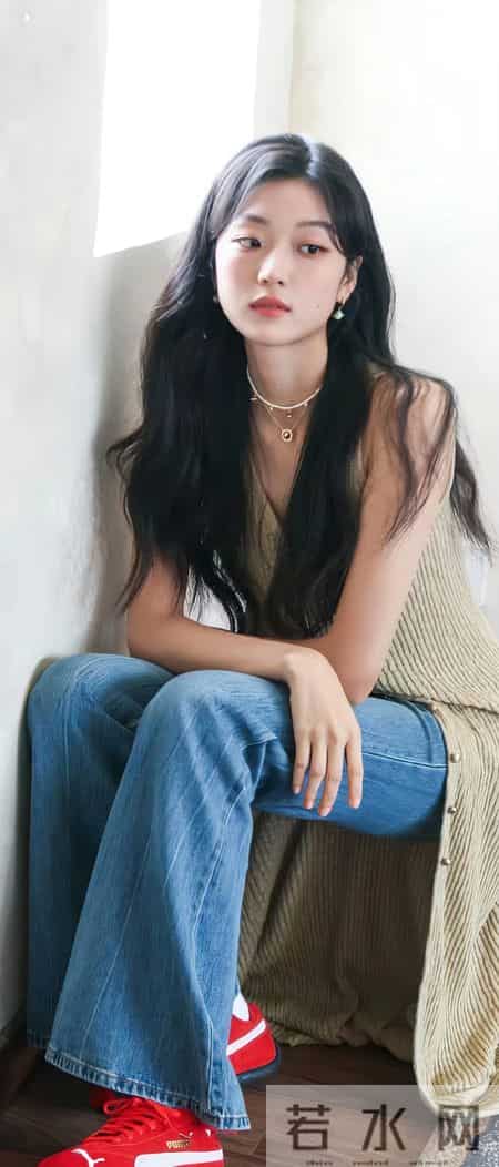 她饰演的江湖儿女火了，相逢何必曾相识 家人们认识吗？