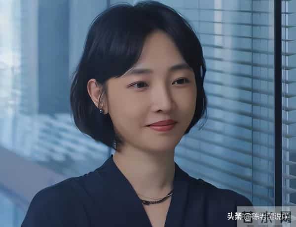 这一晚，41岁的她，把过气女明星的惨，体现的淋漓尽致