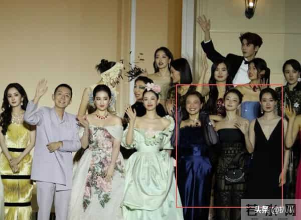 她被冯小刚捧红，成龙接着捧，洪金宝等着捧，为啥大佬都偏爱她