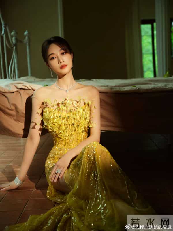 蓝盈莹身材 果然能在娱乐圈占据一席之地的都不能小觑