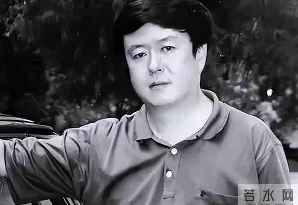 一婚娶央视主持人，二婚娶演员，三婚娶小30岁美女，64岁终于当爹