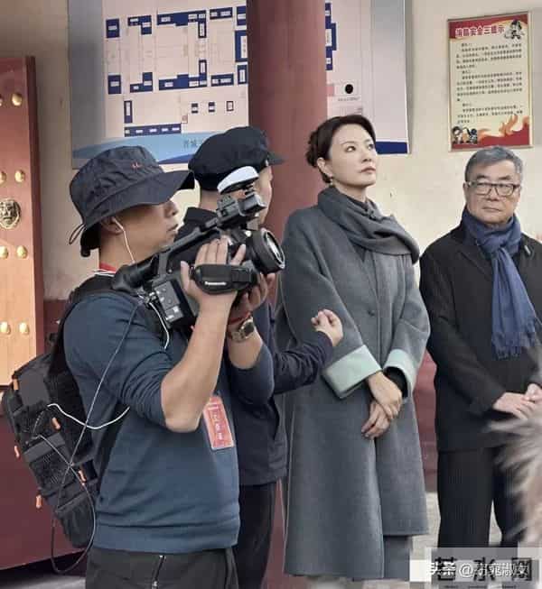 偶遇前央视主持人刘芳菲，真人又高又美，气质温婉，比电视上好看