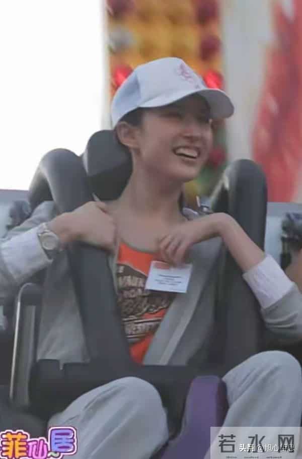 刘亦菲早年的这组照片，你一定没见过，太清纯可爱了，活的很真实