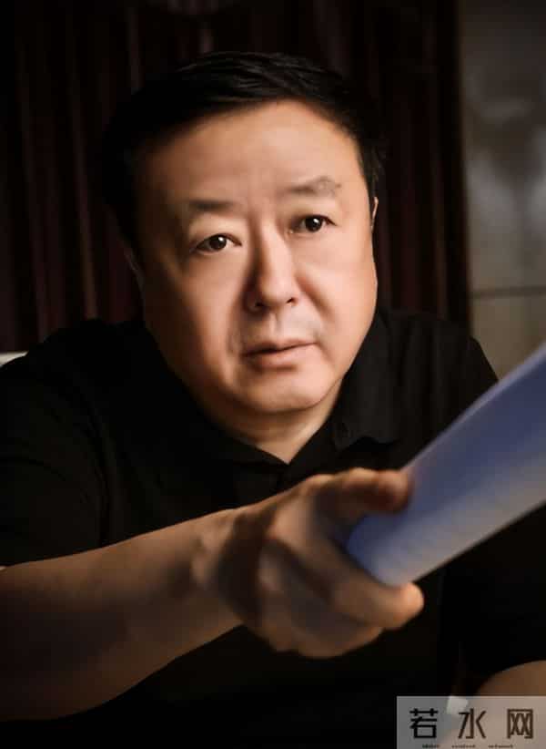 一婚娶央视主持人，二婚娶演员，三婚娶小30岁美女，64岁终于当爹