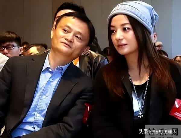 4年前，她与富豪丈夫联手，利用明星效益，编织一场旷世骗局。