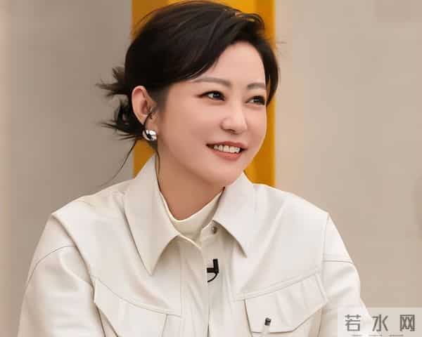 郝蕾暗讽辛芷蕾，不料辛芷蕾发长文回击，网友：内娱回到十年前了