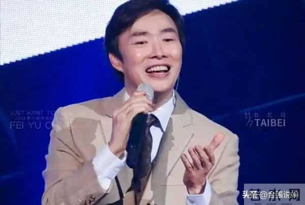 费玉清现状！70岁无儿无女独居，和61岁闺蜜相依为伴