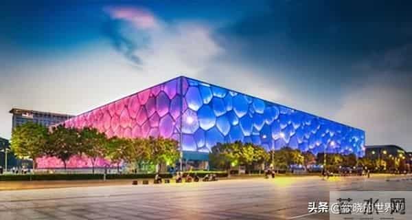 郭晶晶也没想到，她79岁的公公霍震霆，如今还能再为霍家“争光”