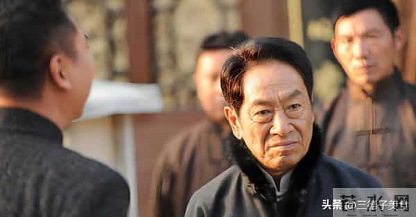 78 岁老戏骨王奎荣：为养小 37 岁娇妻和幼子，白发苍苍仍在演艺一线