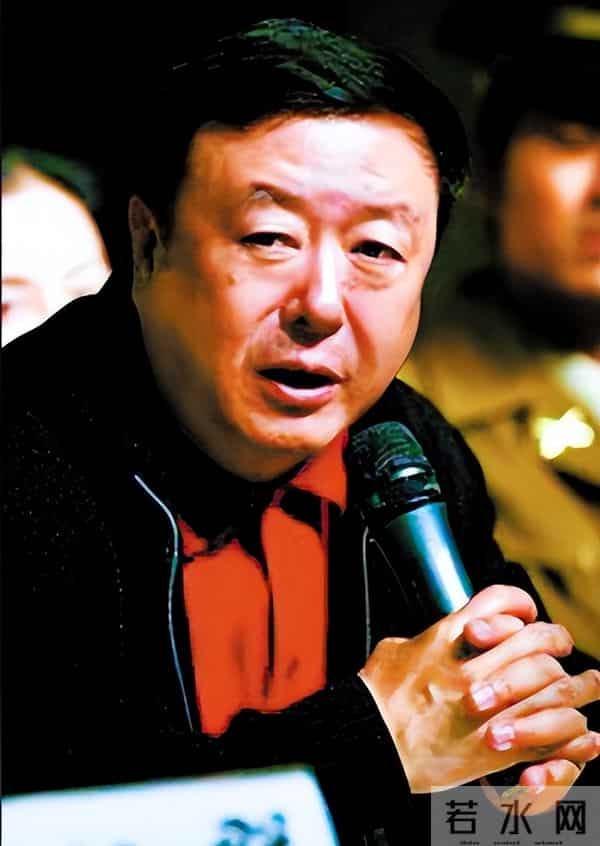 一婚娶央视主持人，二婚娶演员，三婚娶小30岁美女，64岁终于当爹