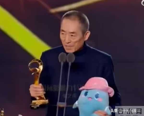 喜讯传来！75岁张艺谋再破天花板，让整个娱乐圈刮目相看