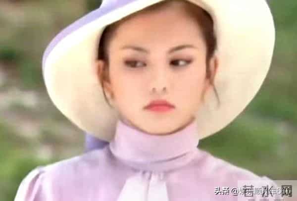 网友玩cos李湘，气得本人发美照，“老娘也有颜值巅峰期”