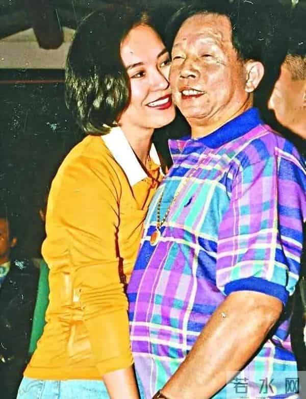 刘家良骨灰被盗，连炎辉称张国荣的骨灰很安全