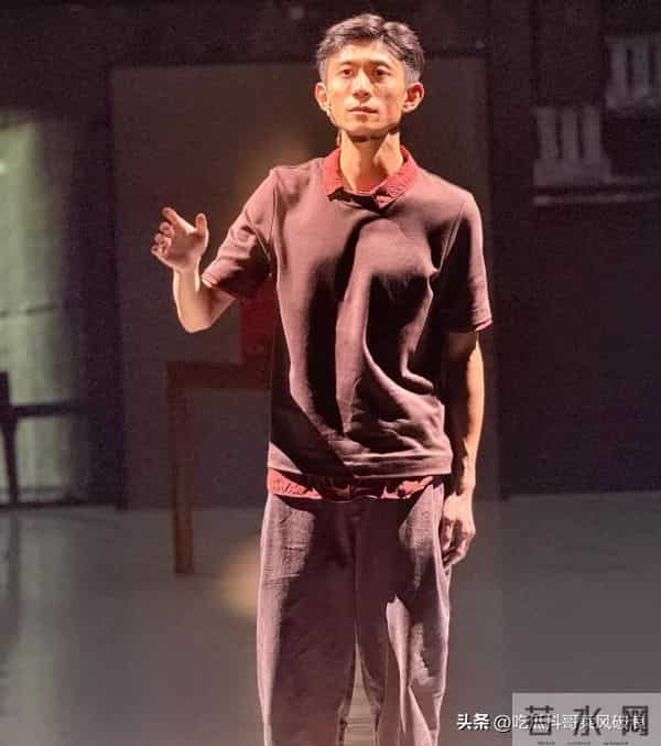 笑喷了！杨紫喝酒找张一山，吃饭找任嘉伦，和一山21年友情特靠谱