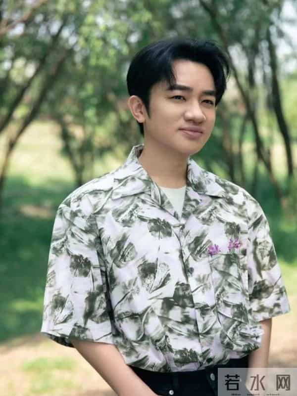 45岁王祖蓝再破天花板！这一次，他让李亚男和所有人刮目相看