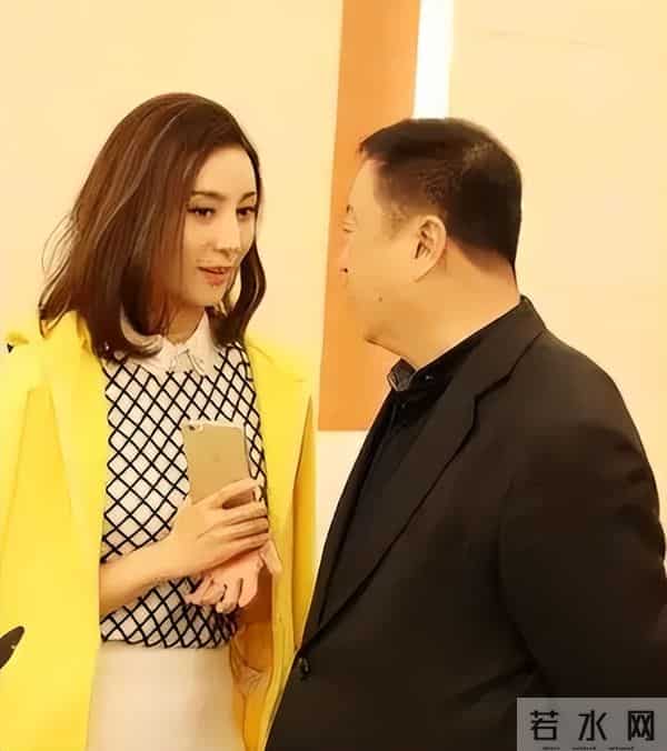 一婚娶央视主持人，二婚娶演员，三婚娶小30岁美女，64岁终于当爹