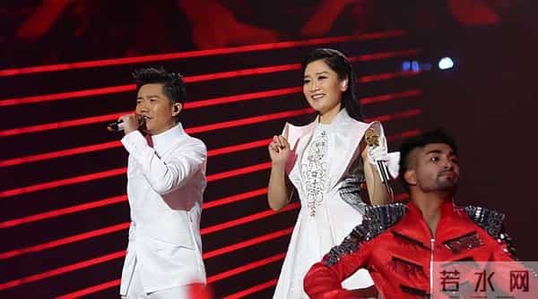 墙倒众人推！44岁"消失"的玲花，终是为搭档行为买了单，她后悔么