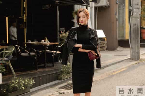 孙允珠 纯黑机车朋克风皮质外套