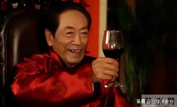 78 岁老戏骨王奎荣：为养小 37 岁娇妻和幼子，白发苍苍仍在演艺一线