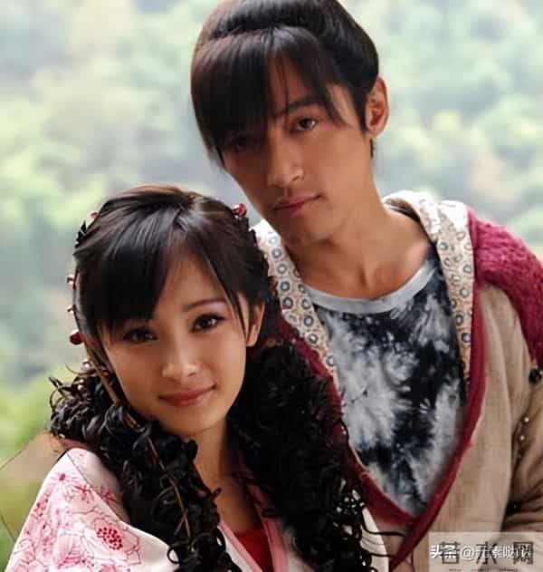 薛佳凝拒聊胡歌?放弃薛佳凝，情断江疏影，娶平凡经纪人的胡歌，今在央视情绪崩溃