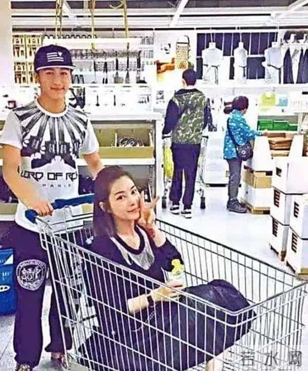 何猷君私生子传闻才完，奚梦瑶再给赌王家族长脸，梁安琪没看走眼