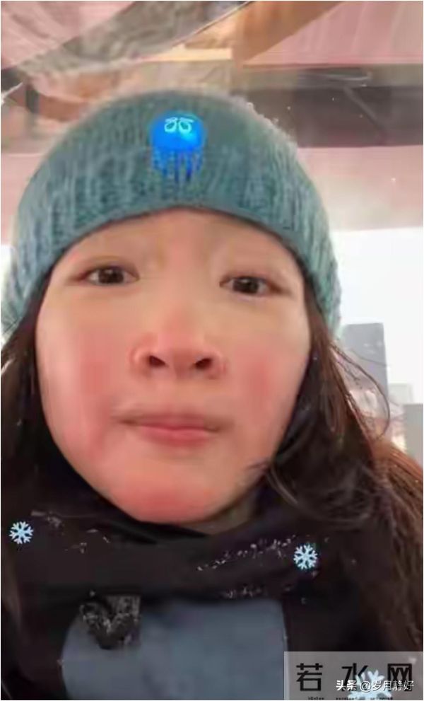 老天呐，周冬雨这素颜，我哑口无言，差点没认出来