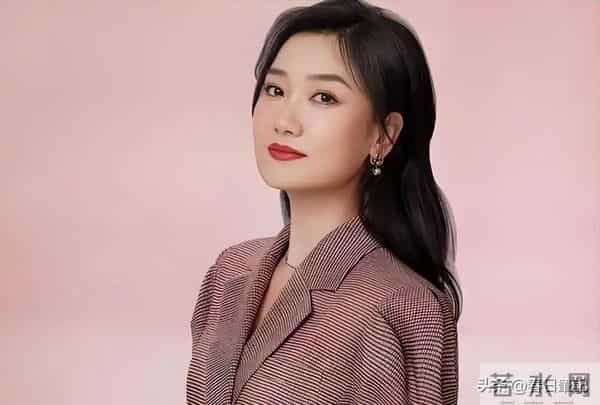 大难临头各自飞！沉寂五个月后玲花官宣好消息，曾毅彻底被抛弃？