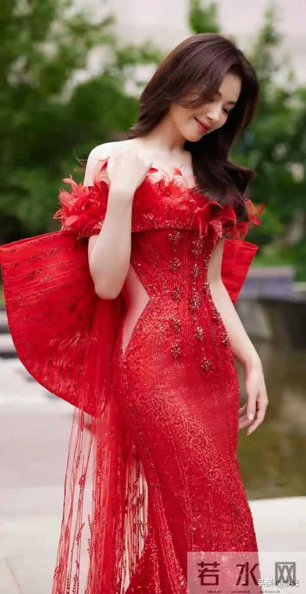 刘涛阿姨私房写真，这魅惑力让人眼前一亮